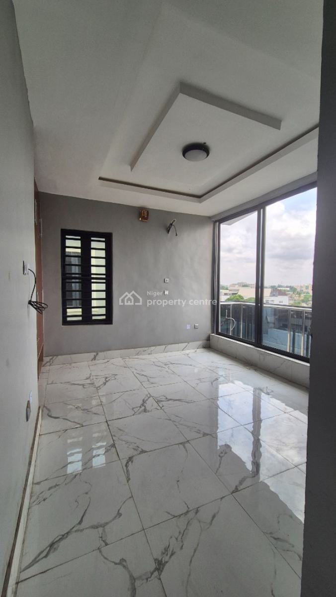 a Lovely 3 Bedroom Flat with a Room in Shonibare Estate Maryland, Shonibare Estate Maryland, Maryland, Lagos, Flat / Apartment for Rent