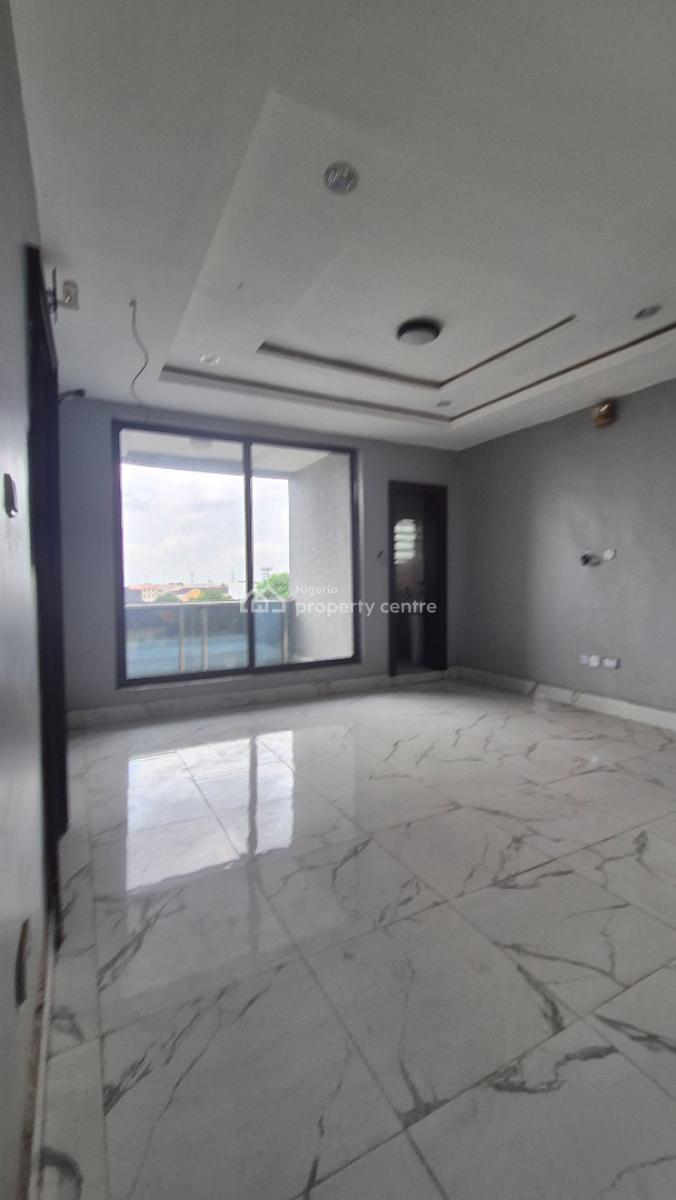 a Lovely 3 Bedroom Flat with a Room in Shonibare Estate Maryland, Shonibare Estate Maryland, Maryland, Lagos, Flat / Apartment for Rent