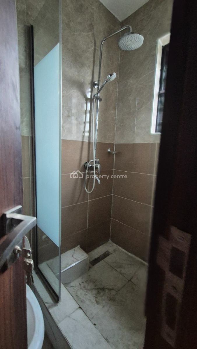 a Lovely 3 Bedroom Flat with a Room in Shonibare Estate Maryland, Shonibare Estate Maryland, Maryland, Lagos, Flat / Apartment for Rent