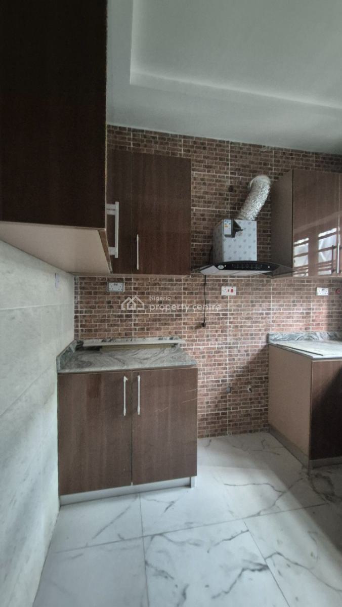 a Lovely 3 Bedroom Flat with a Room in Shonibare Estate Maryland, Shonibare Estate Maryland, Maryland, Lagos, Flat / Apartment for Rent