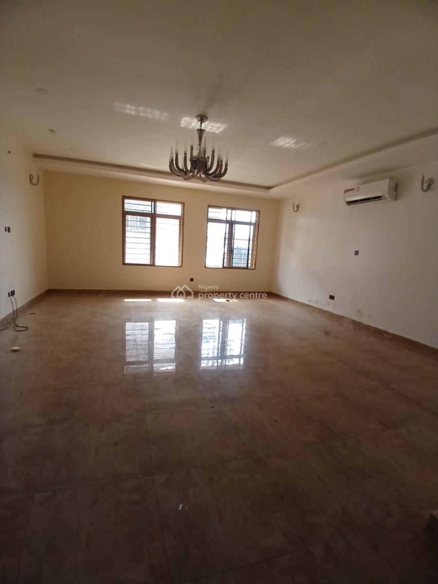 Well Built 3 Bedroom Block of with 1room Bq, Guzape Abuja Diplomatic Zone, Guzape District, Abuja, House for Rent