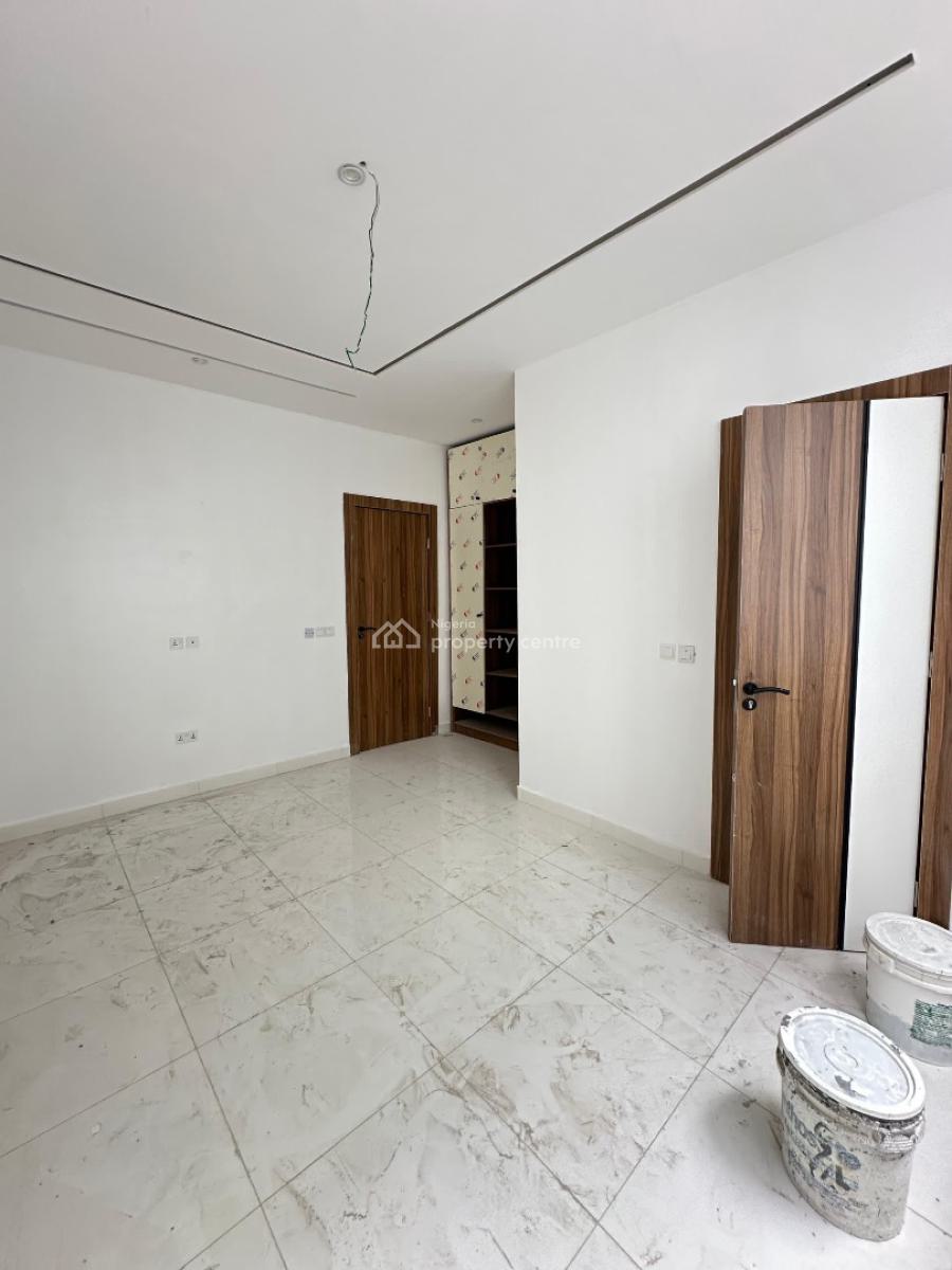 Luxury 2 Bedroom Apartment with Pool & Elevator at Lekki Phase 1, Lekki Phase 1, Lekki, Lagos, Flat / Apartment for Sale