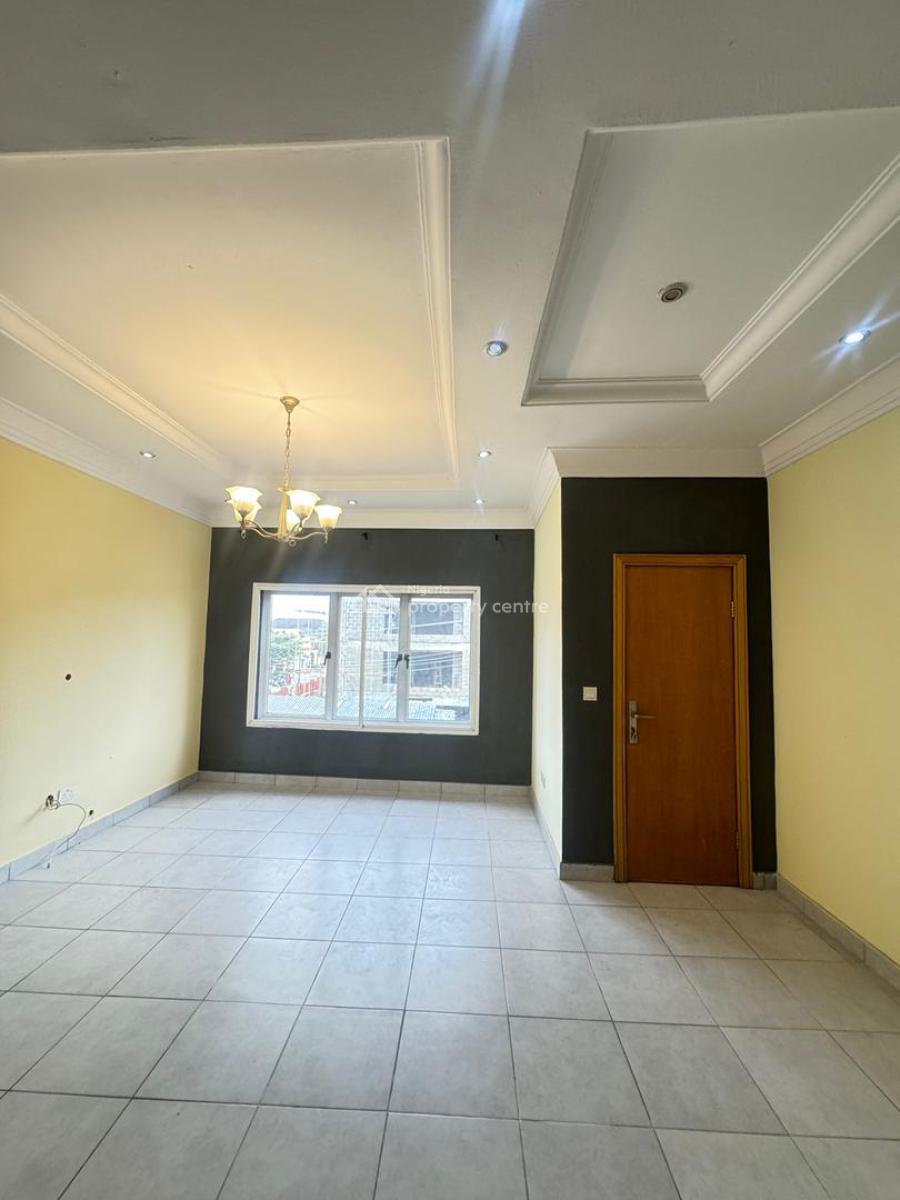 2 Bedroom Apartment with Bq, Lekki Phase 1, Lekki, Lagos, Flat / Apartment for Rent