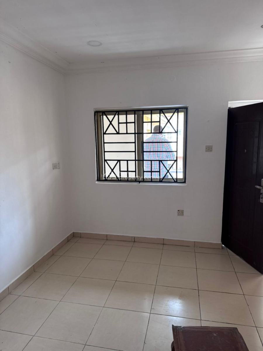 2 Bedroom Terrace  with All Rooms En-suite, Lekki Phase 1, Lekki, Lagos, Terraced Duplex for Rent