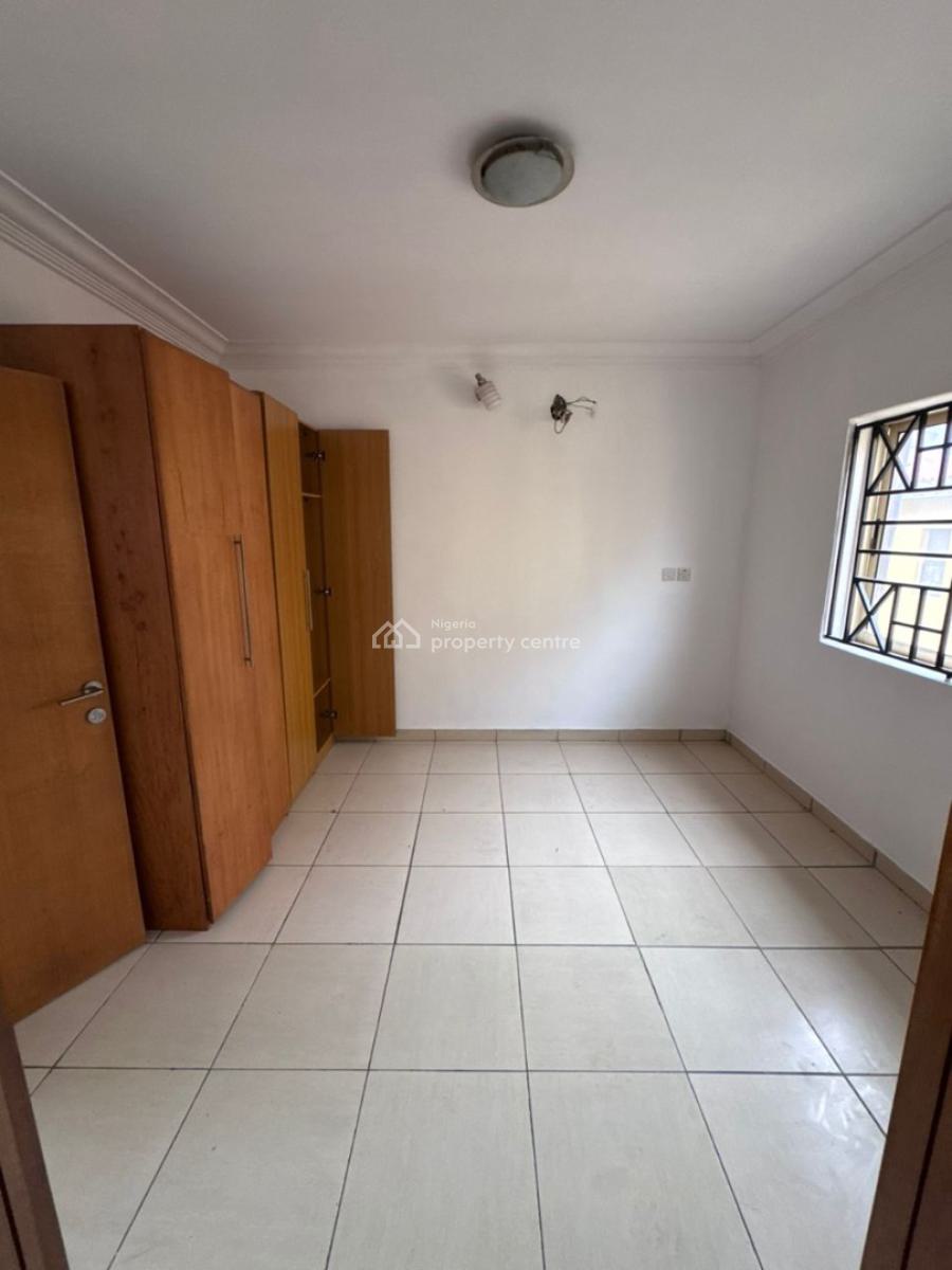 2 Bedroom Terrace  with All Rooms En-suite, Lekki Phase 1, Lekki, Lagos, Terraced Duplex for Rent