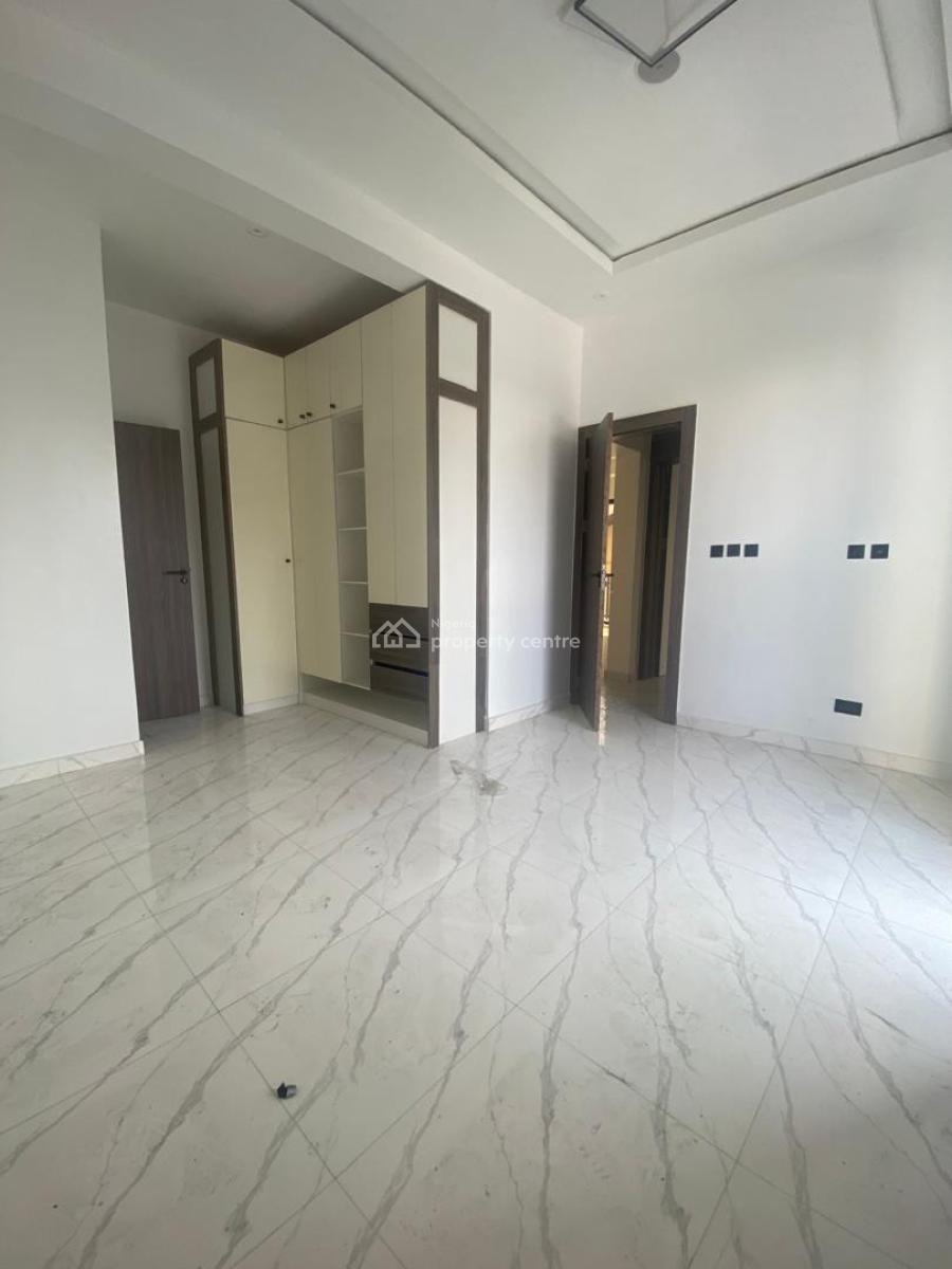 3 Bedroom Apartment, Lekki Phase 1, Lekki, Lagos, Flat / Apartment for Sale