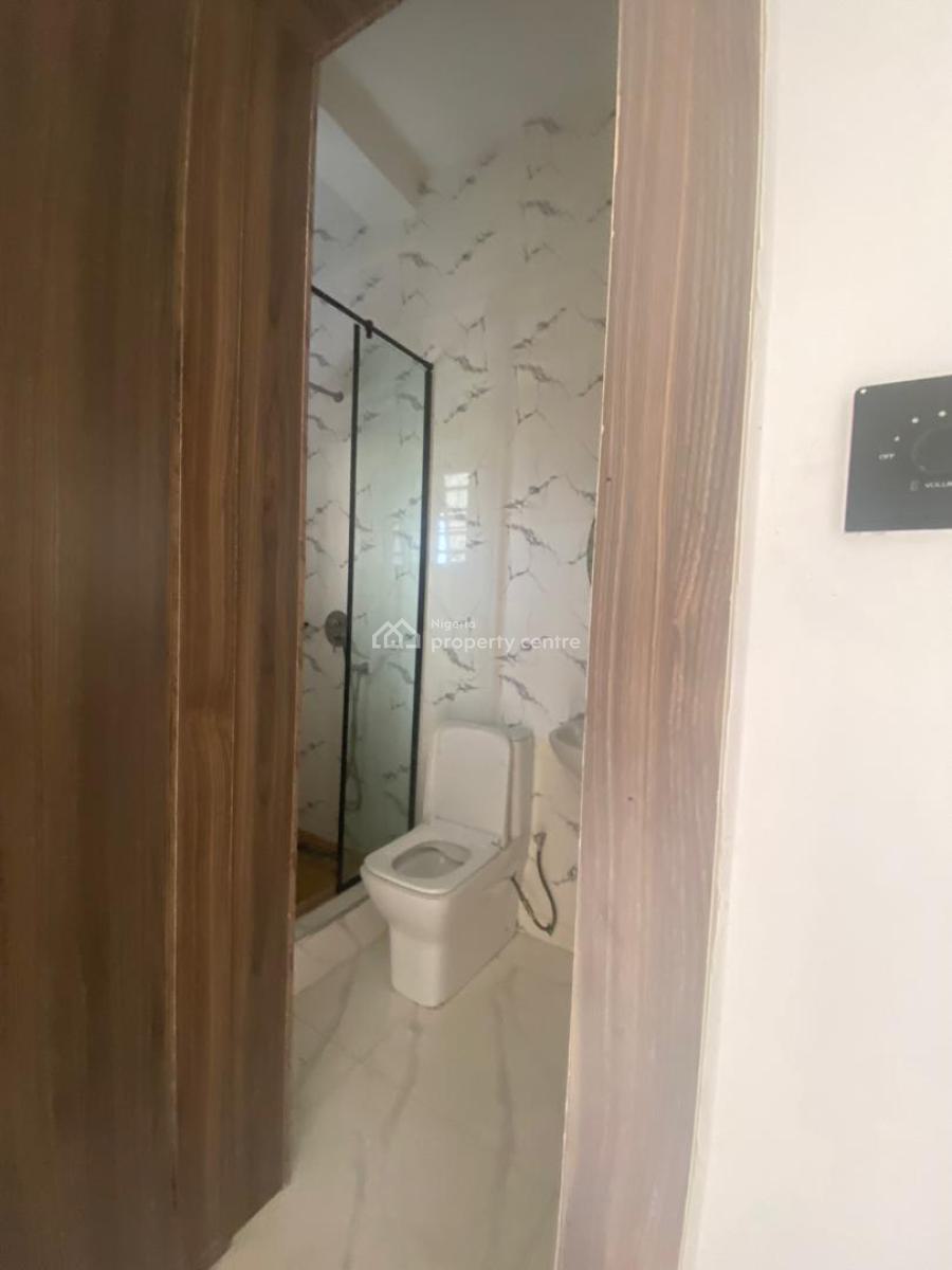 3 Bedroom Apartment, Lekki Phase 1, Lekki, Lagos, Flat / Apartment for Sale