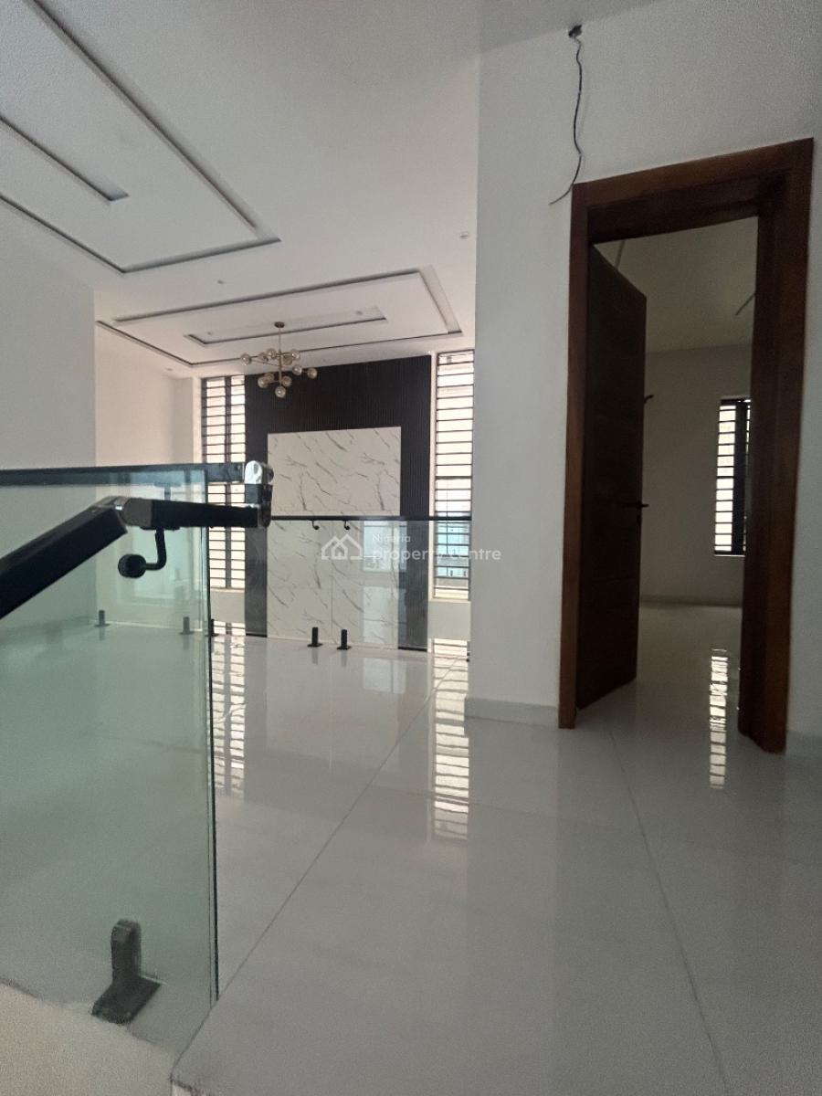 Luxury 5 Bedroom // Detached House, Lekki County Estate, Lekki, Lagos, Detached Duplex for Sale