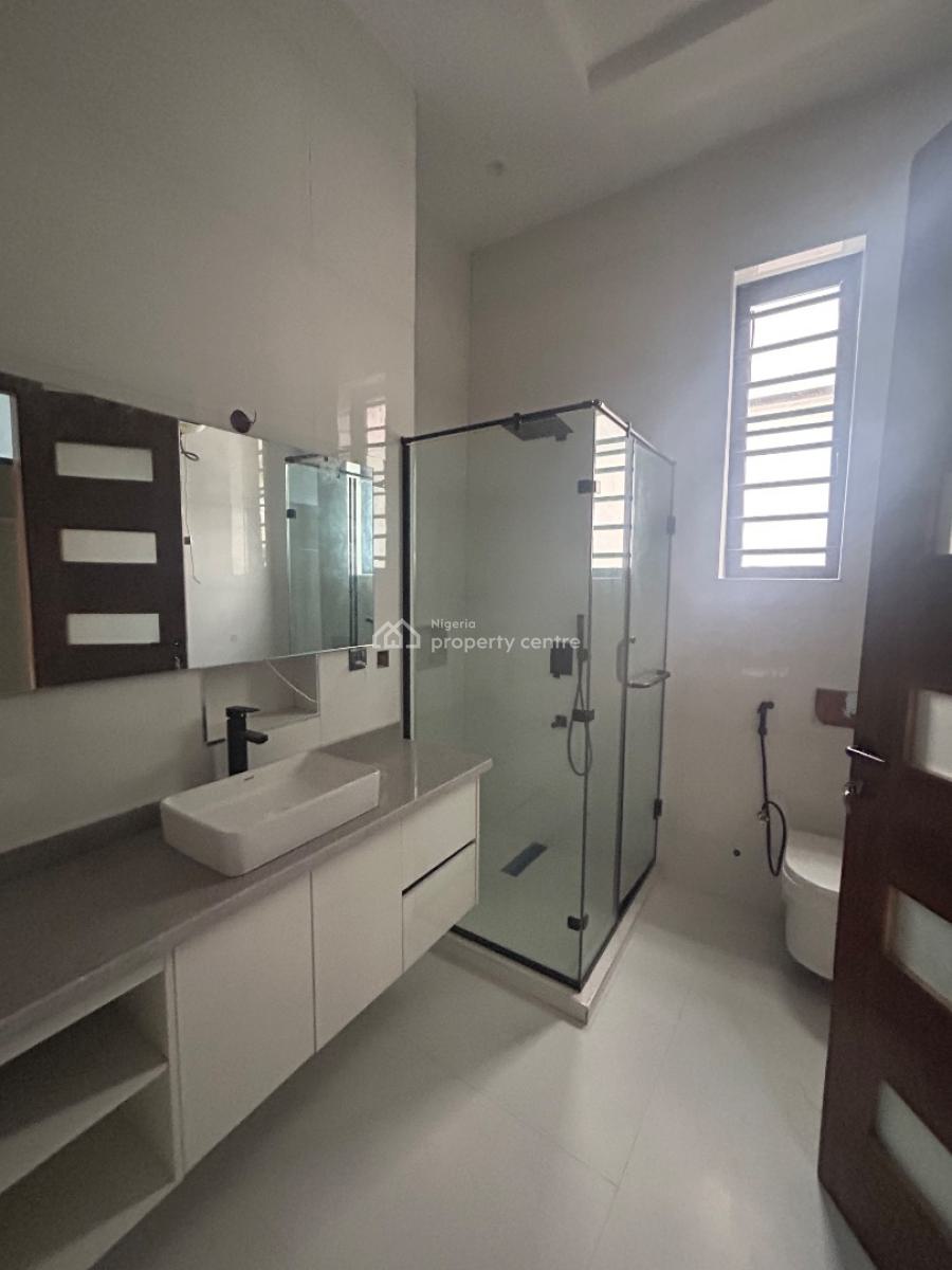 Luxury 5 Bedroom // Detached House, Lekki County Estate, Lekki, Lagos, Detached Duplex for Sale