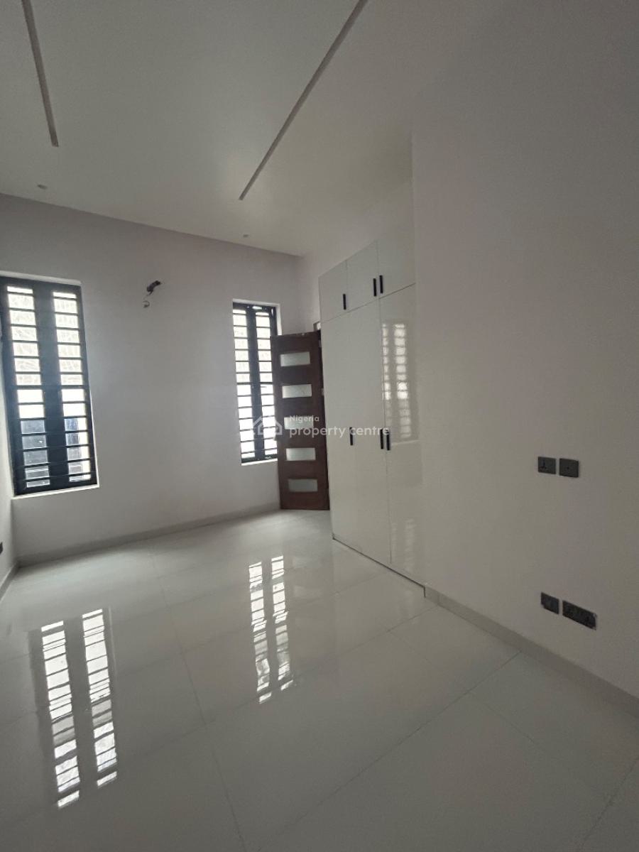 Luxury 5 Bedroom // Detached House, Lekki County Estate, Lekki, Lagos, Detached Duplex for Sale