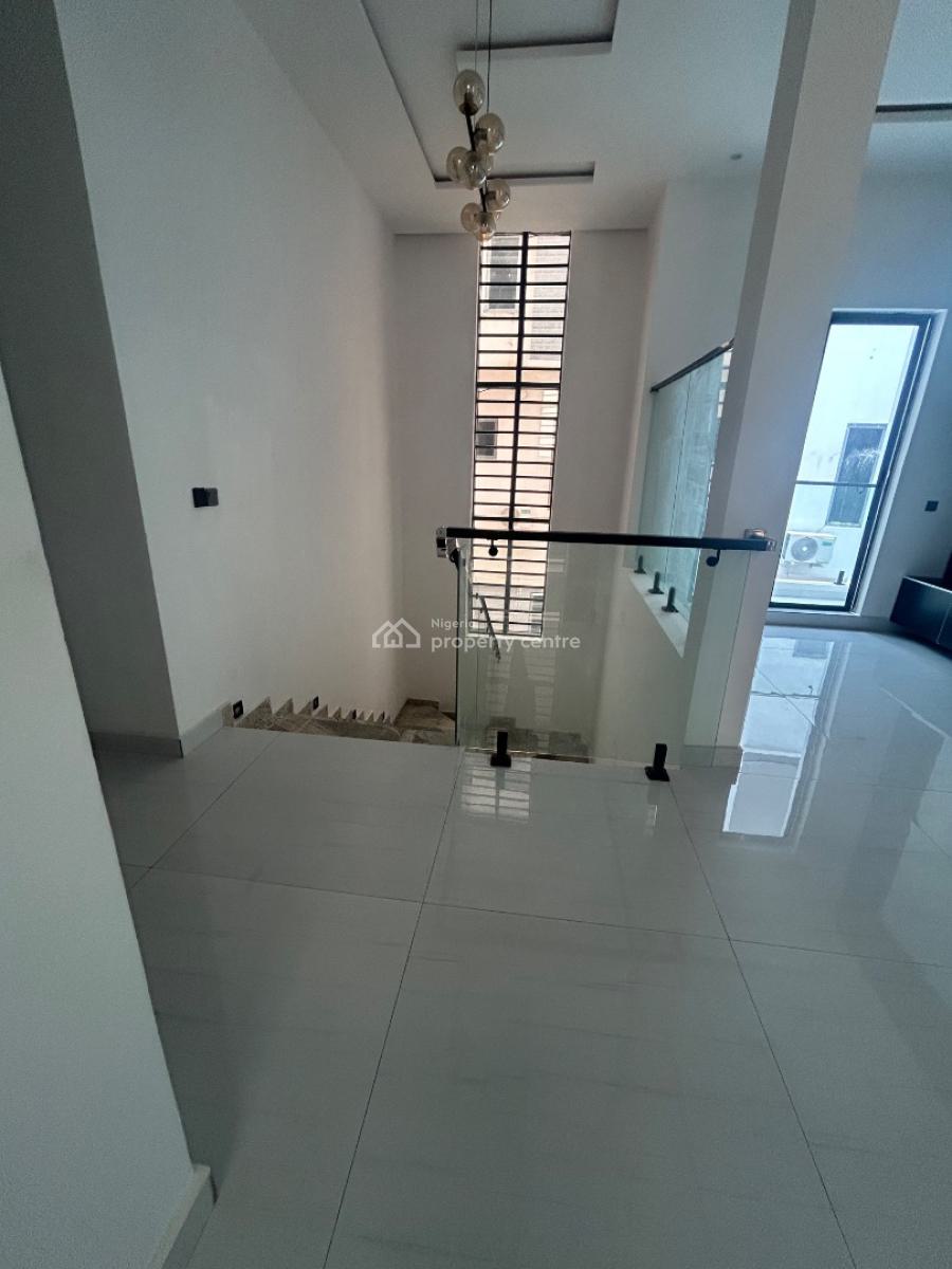 Luxury 5 Bedroom // Detached House, Lekki County Estate, Lekki, Lagos, Detached Duplex for Sale