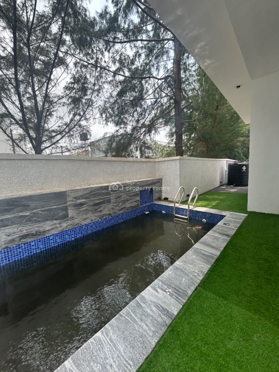 Luxury 5 Bedroom // Detached House, Lekki County Estate, Lekki, Lagos, Detached Duplex for Sale