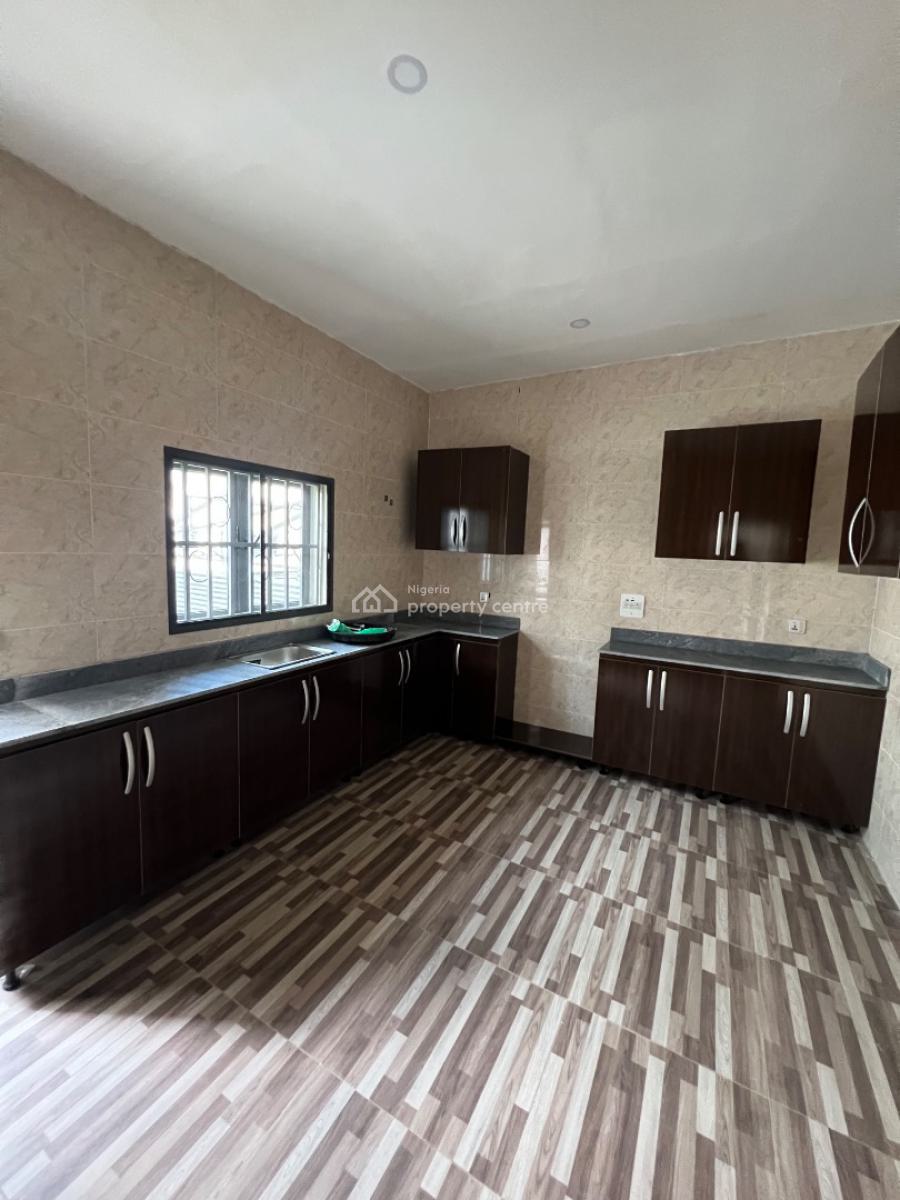 Newly Built Standard 3 Bedroom Terrace Duplex with Bq Attached, Along Sunnyvale Expressway, Galadimawa, Abuja, Terraced Duplex for Rent