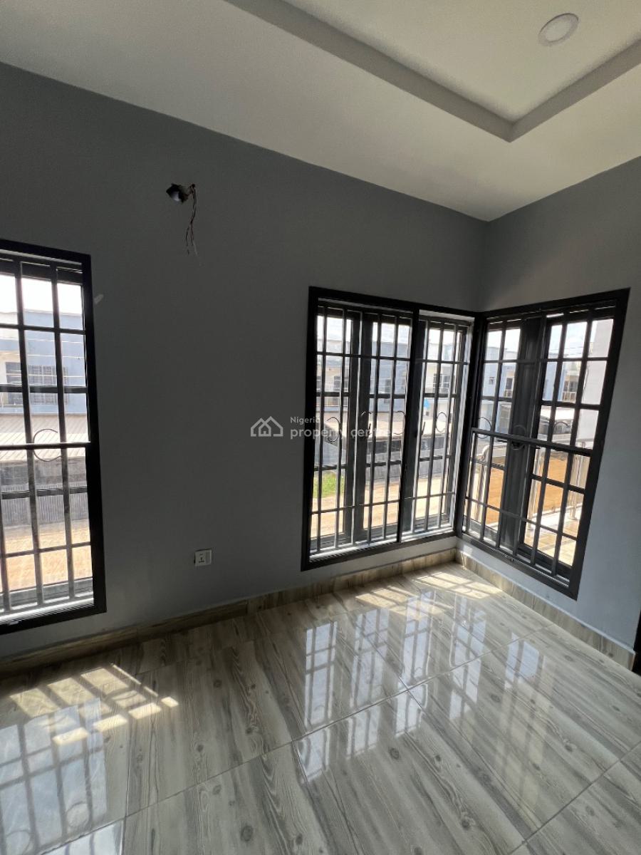 Newly Built Standard 3 Bedroom Terrace Duplex with Bq Attached, Along Sunnyvale Expressway, Galadimawa, Abuja, Terraced Duplex for Rent