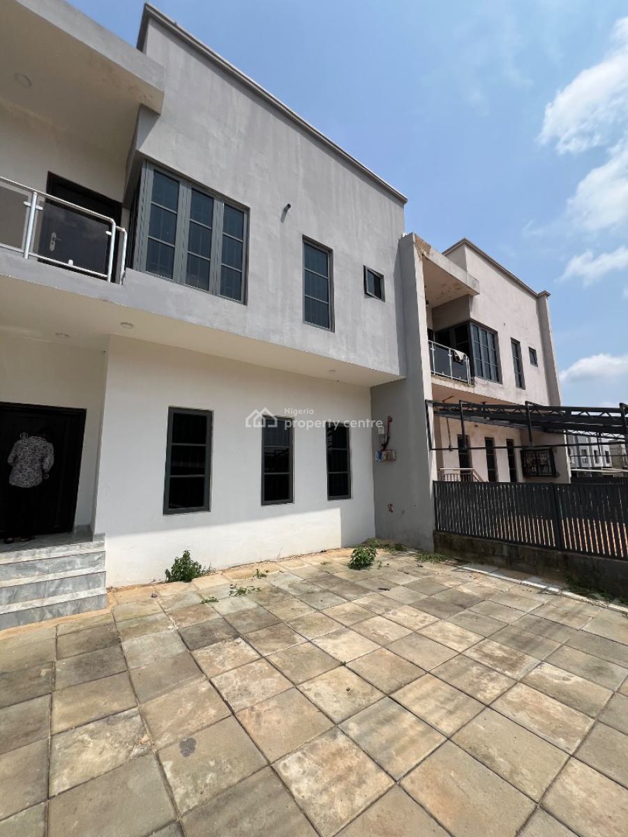 Newly Built Standard 3 Bedroom Terrace Duplex with Bq Attached, Along Sunnyvale Expressway, Galadimawa, Abuja, Terraced Duplex for Rent