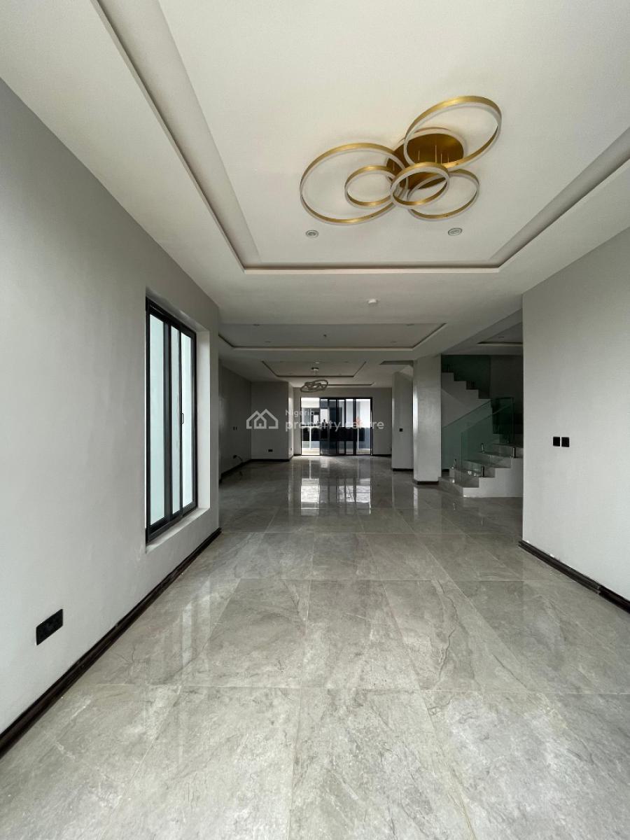 Exquisite 5 Bedroom Penthouse with Pool and Elevator in a Serene Axis, Penthouse with Pool & Elevator, Lekki Phase 1, Lekki, Lagos, Flat / Apartment for Sale