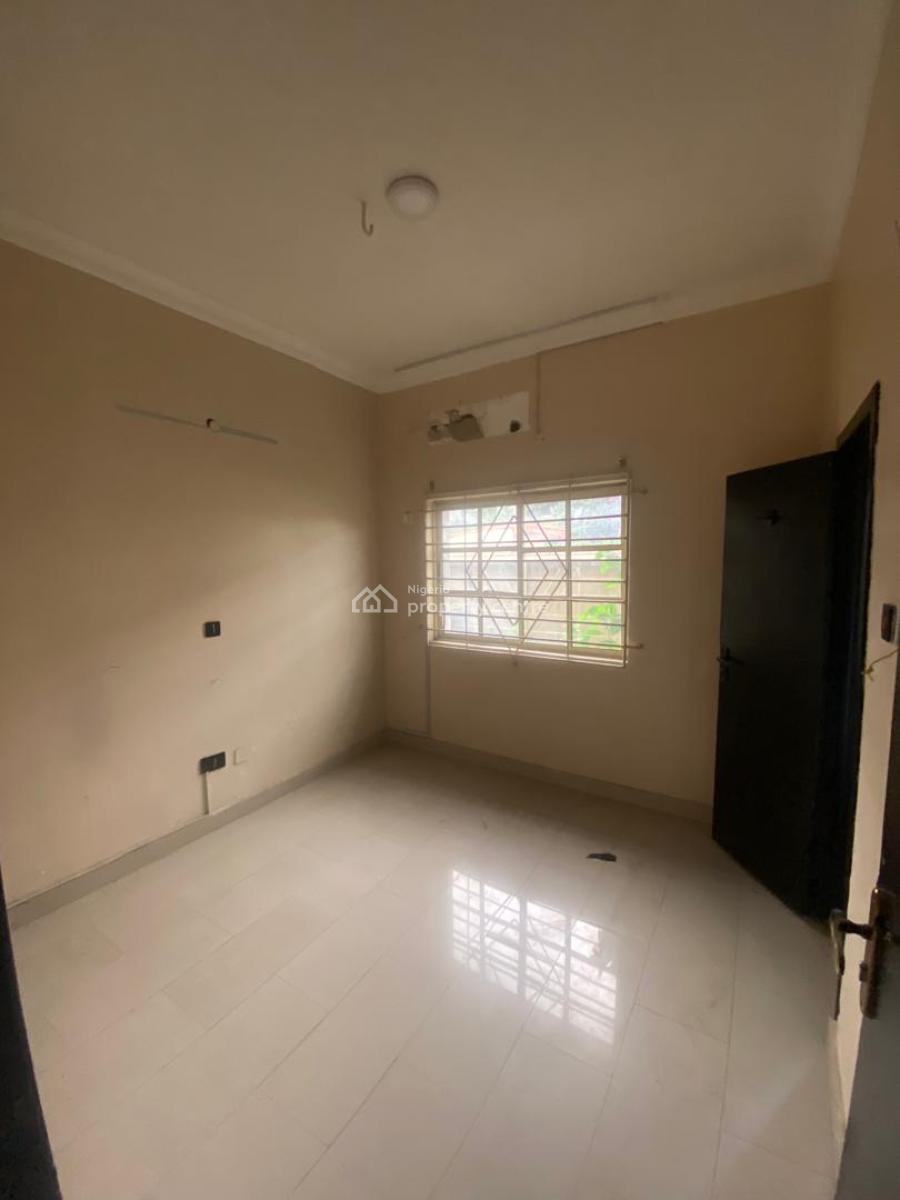 2bedroom Flat, Lekki Phase1 Right Side, Lekki Phase 1, Lekki, Lagos, Flat / Apartment for Rent