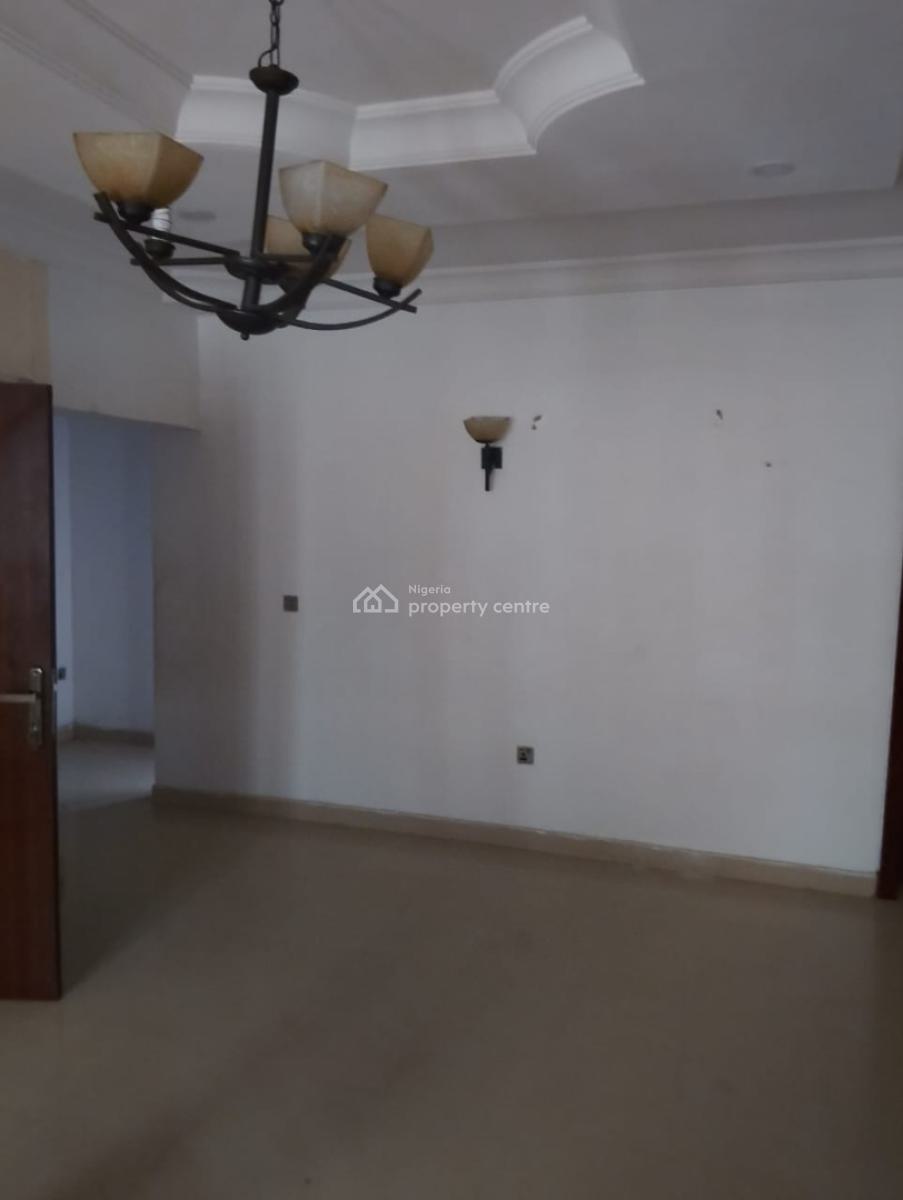 Lovely & Spacious 3bedrooms Apartment in a Secured Estate, Divine Homes, Thomas Estate, Ajah, Lagos, Flat / Apartment for Rent