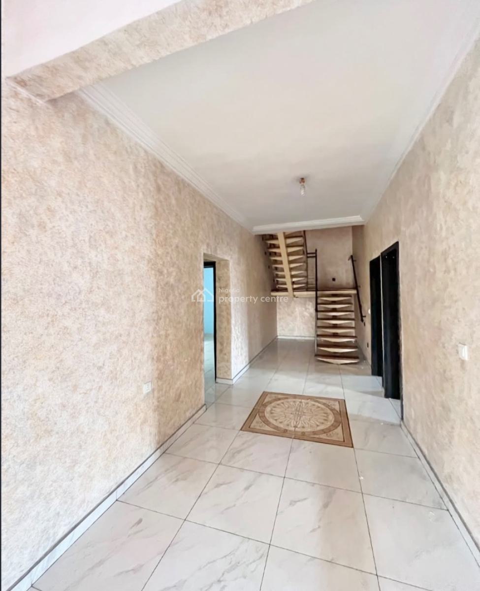 Well Maintained Service 4 Bedroom Terrace Duplex (no Bq), Osapa, Lekki, Lagos, Terraced Duplex for Rent