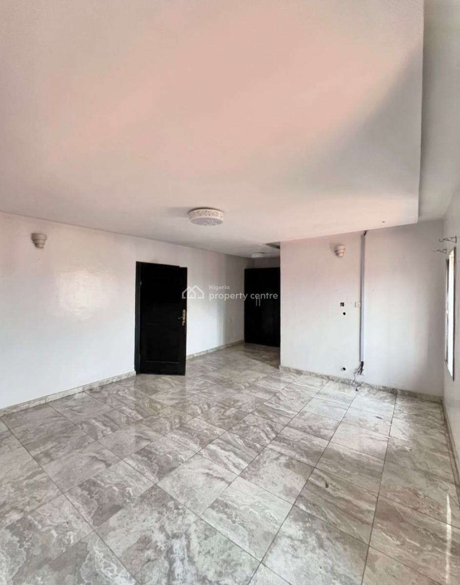 Well Maintained Service 4 Bedroom Terrace Duplex (no Bq), Osapa, Lekki, Lagos, Terraced Duplex for Rent