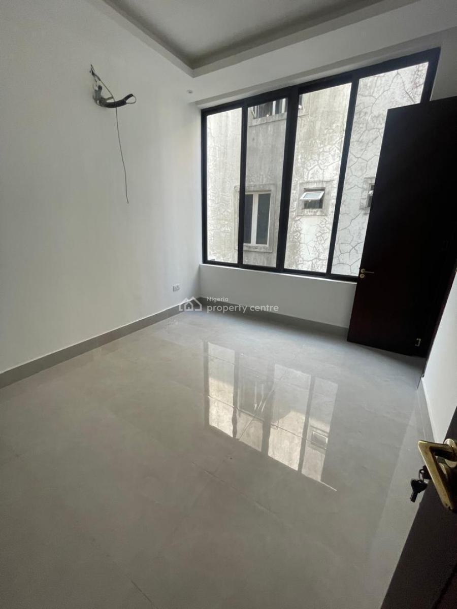 Nice 3 Bedrooms Apartment, Lekki Phase 1, Lekki, Lagos, Flat / Apartment for Rent