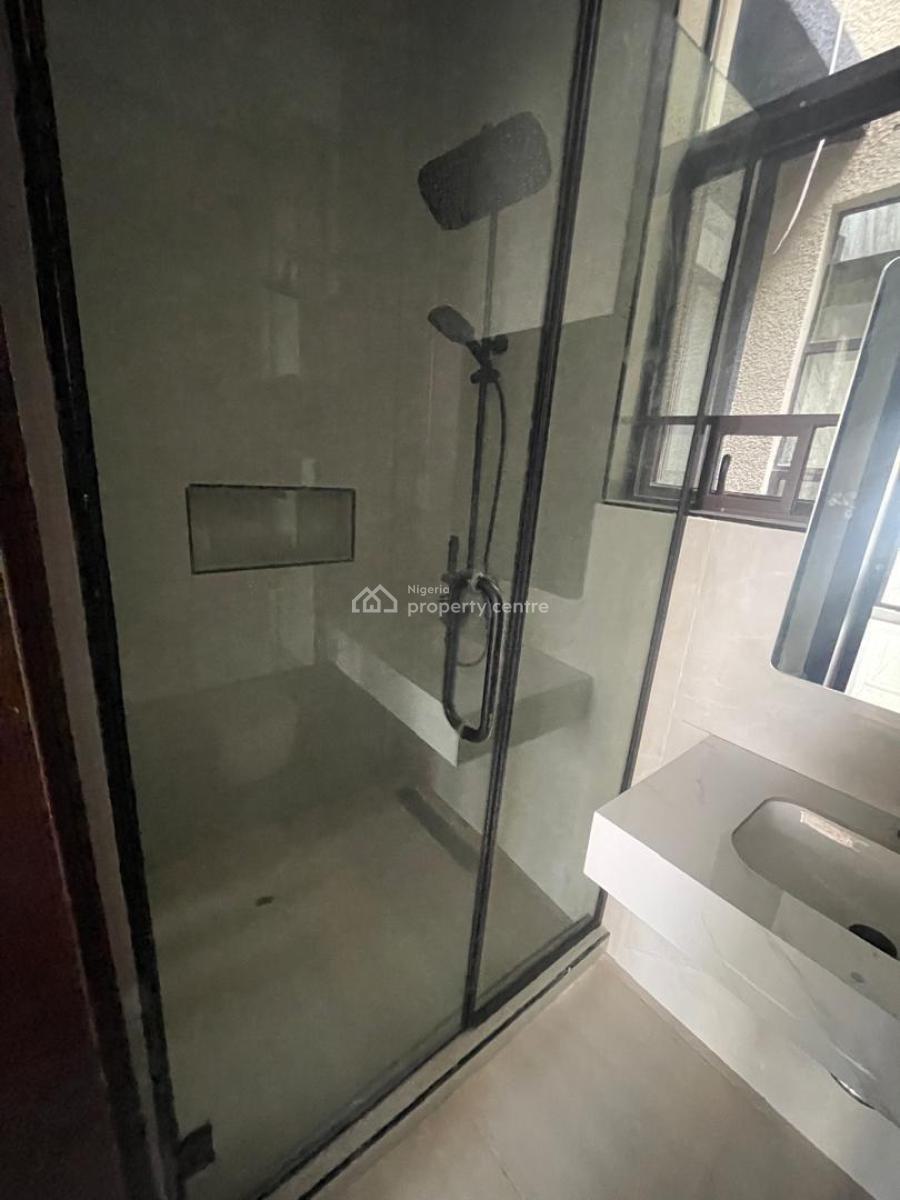 Nice 3 Bedrooms Apartment, Lekki Phase 1, Lekki, Lagos, Flat / Apartment for Rent