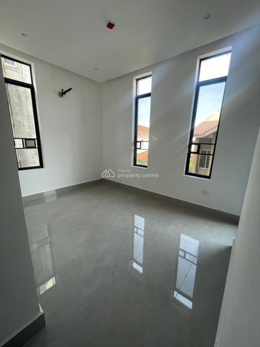 Nice 3 Bedrooms Apartment, Lekki Phase 1, Lekki, Lagos, Flat / Apartment for Rent