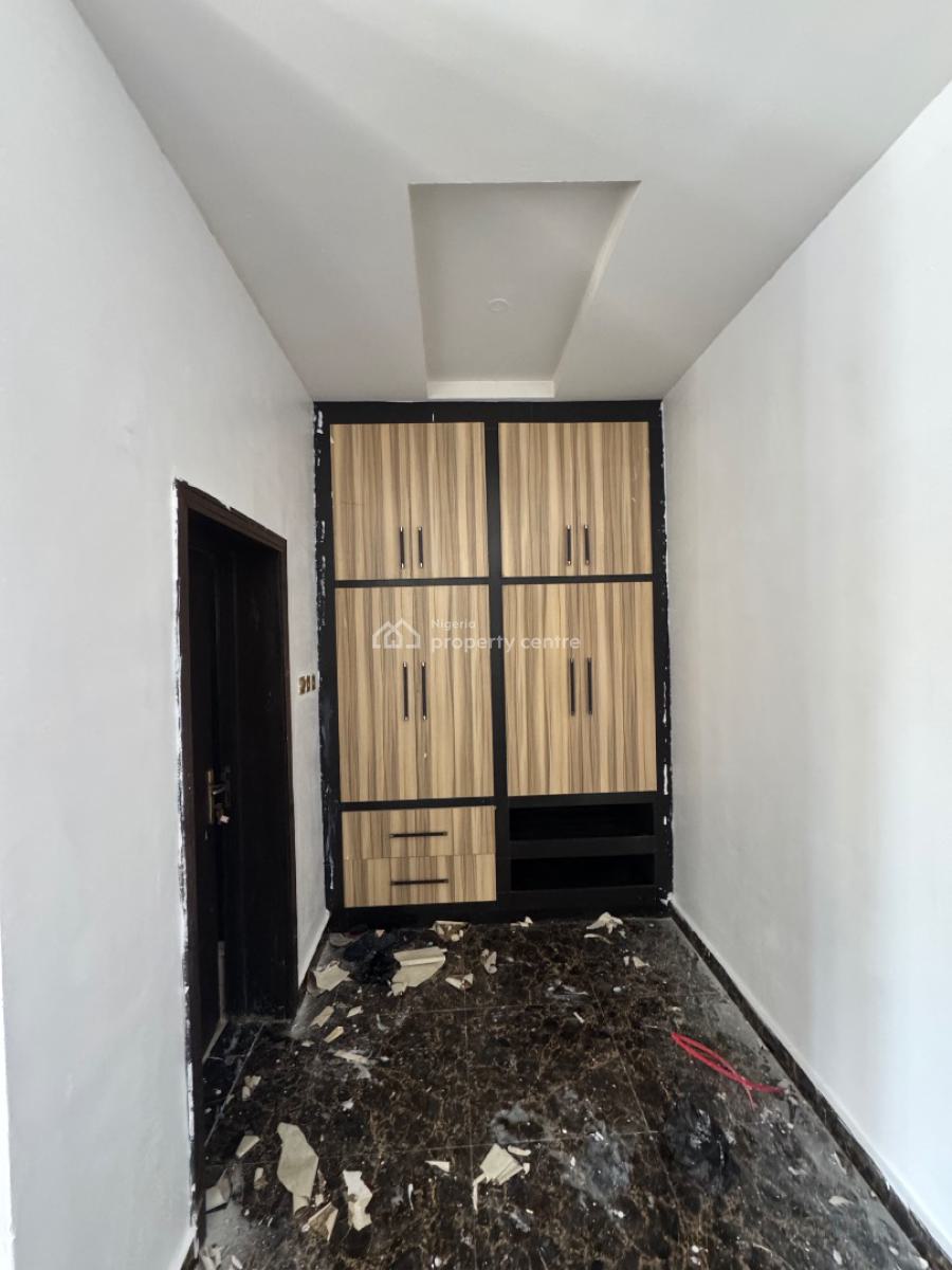 𝐌𝐀𝐈𝐍𝐓𝐀𝐈𝐍𝐄𝐃 3 𝐁𝐄𝐃𝐑𝐎𝐎𝐌 𝐓𝐄𝐑𝐑𝐀𝐂𝐄 𝐃𝐔𝐏𝐋𝐄𝐗, Lekki Phase 1, Lekki Phase 1, Lekki, Lagos, Terraced Duplex for Rent