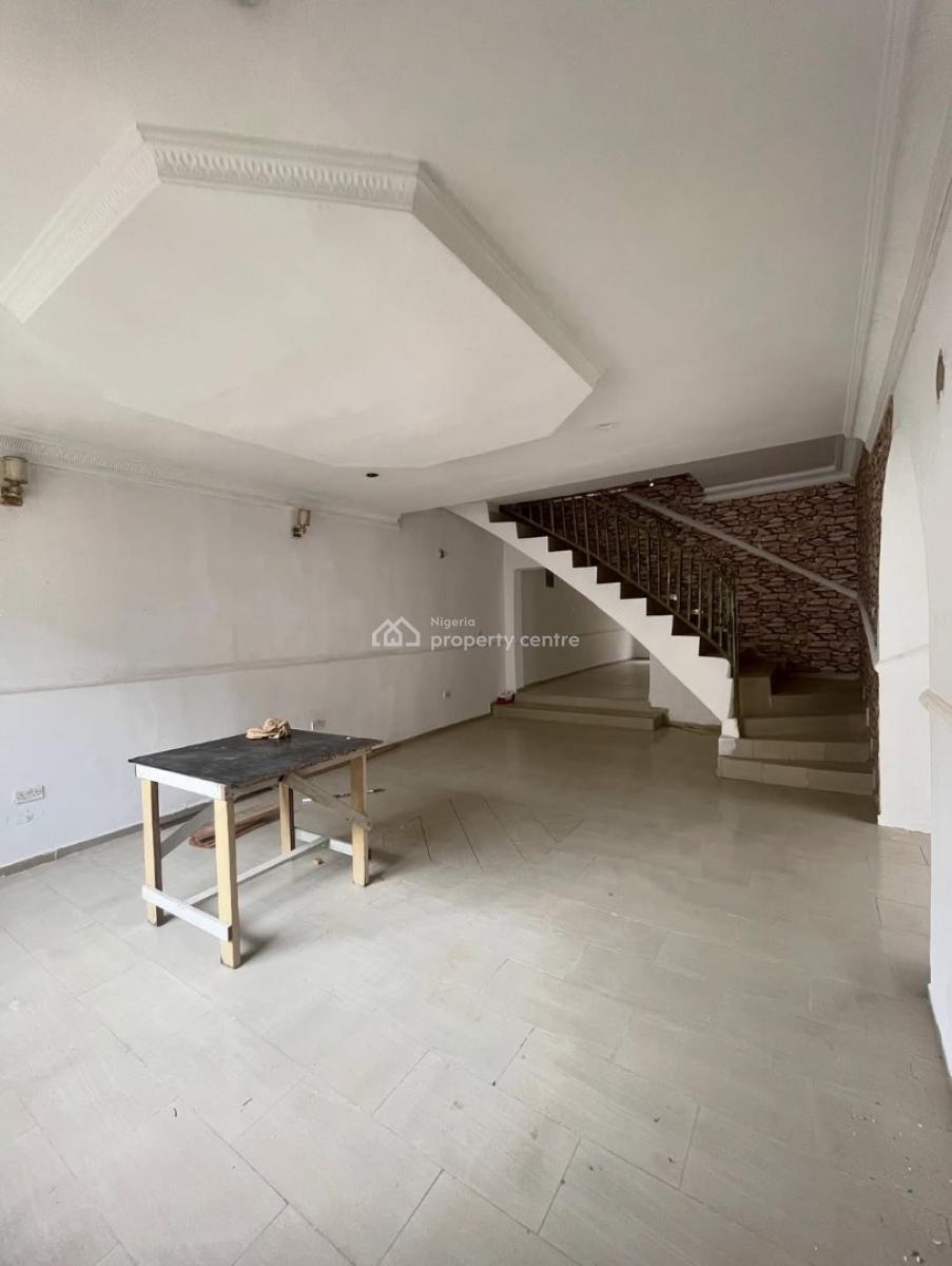 𝐒𝐏𝐀𝐂𝐈𝐎𝐔𝐒 4 𝐁𝐄𝐃𝐑𝐎𝐎𝐌 𝐃𝐄𝐓𝐀𝐂𝐇𝐄𝐃 𝐃𝐔𝐏𝐋𝐄𝐗, Lekki Phase 1, Lekki Phase 1, Lekki, Lagos, Detached Duplex for Rent