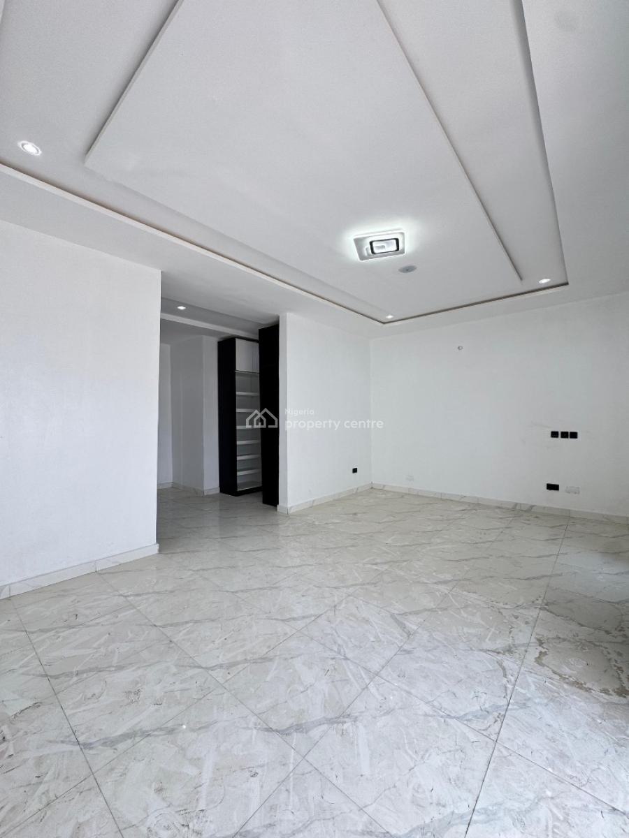 Stunning  5 Bedroom  Semi-detached  Duplex with a Bq and a Driveway, Ologolo, Lekki, Lagos, Semi-detached Duplex for Sale