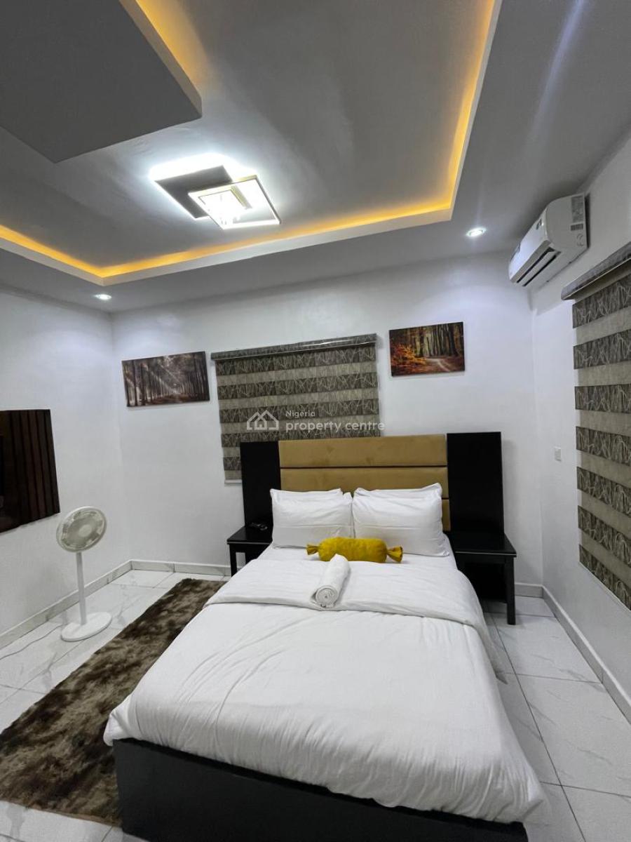 Luxury Furnished 2bedroom Apartment, Surulere, Lagos, Flat / Apartment Short Let