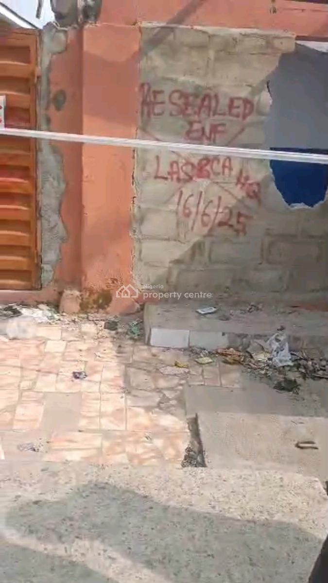 a Standard Plot of Dryland Measuring 444.4sqm in a Gated and Secured E, Oluwadare Street,off Fola Agoro Road, Shomolu, Lagos, Land for Sale