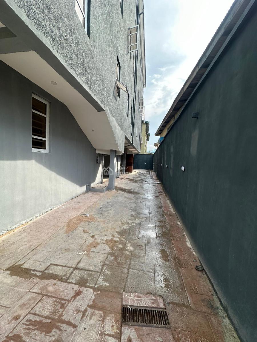 Exquisitely Built 2 Bedroom Apartments, Ikeja, Ikeja, Lagos, Block of Flats for Sale