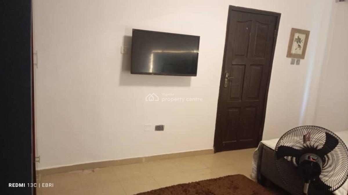 Fully Furnished 1 Bedroom Apartment, Lekki Phase 1, Lekki, Lagos, Flat / Apartment for Rent