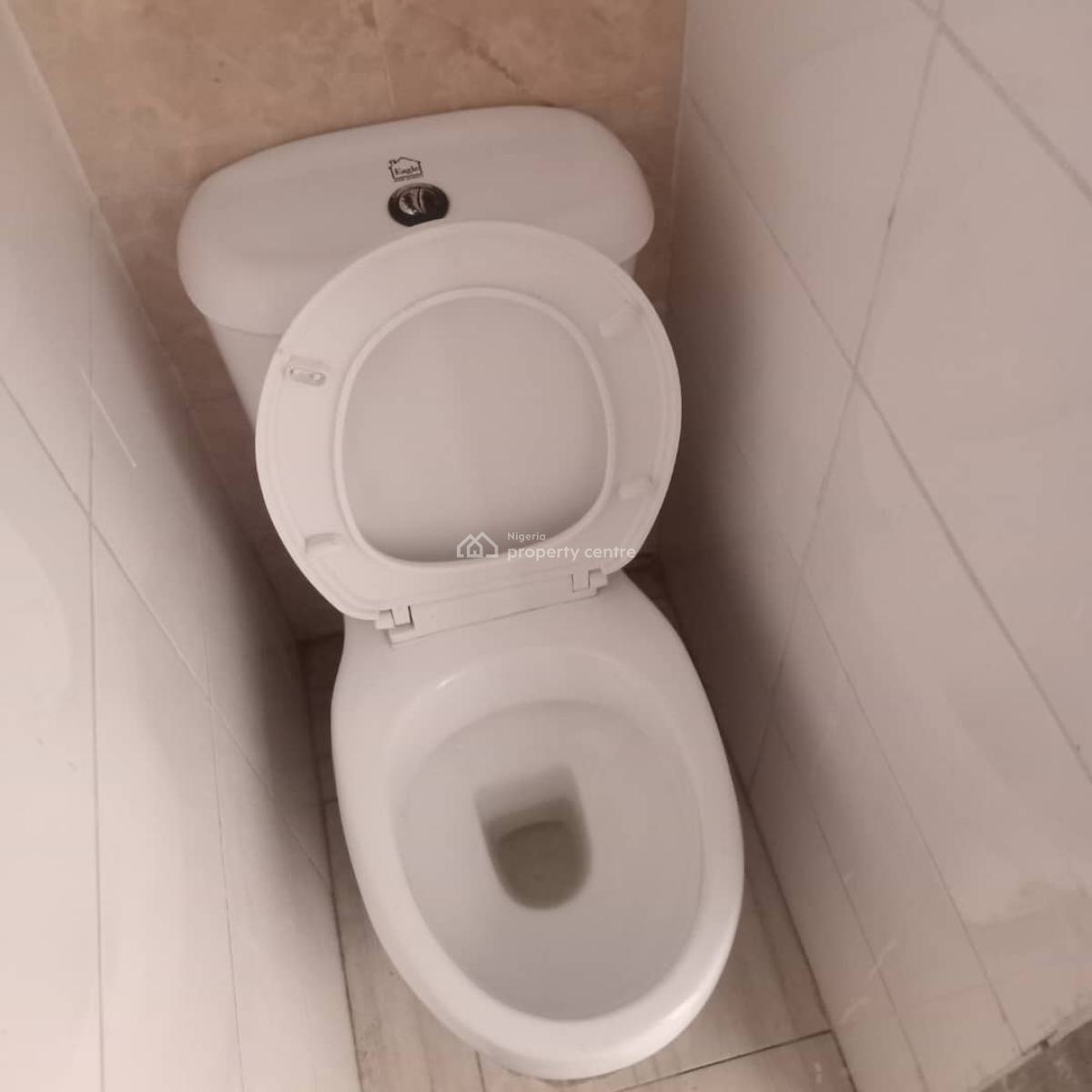 2 Bedroom Apartment, Ologolo, Lekki, Lagos, Flat / Apartment for Rent