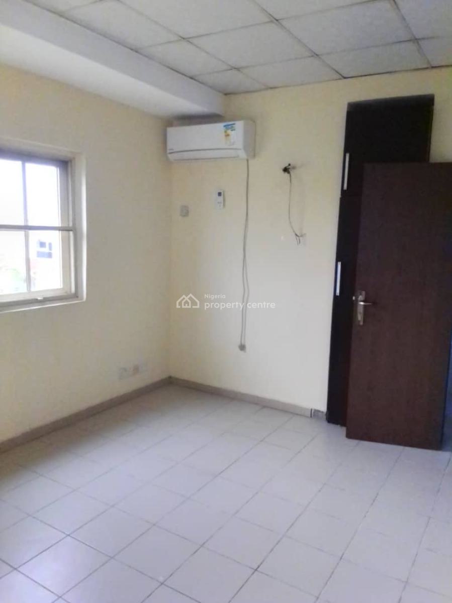Fully Serviced 3 Bedroom Apartment, Lekki Phase 1, Lekki, Lagos, Flat / Apartment for Rent