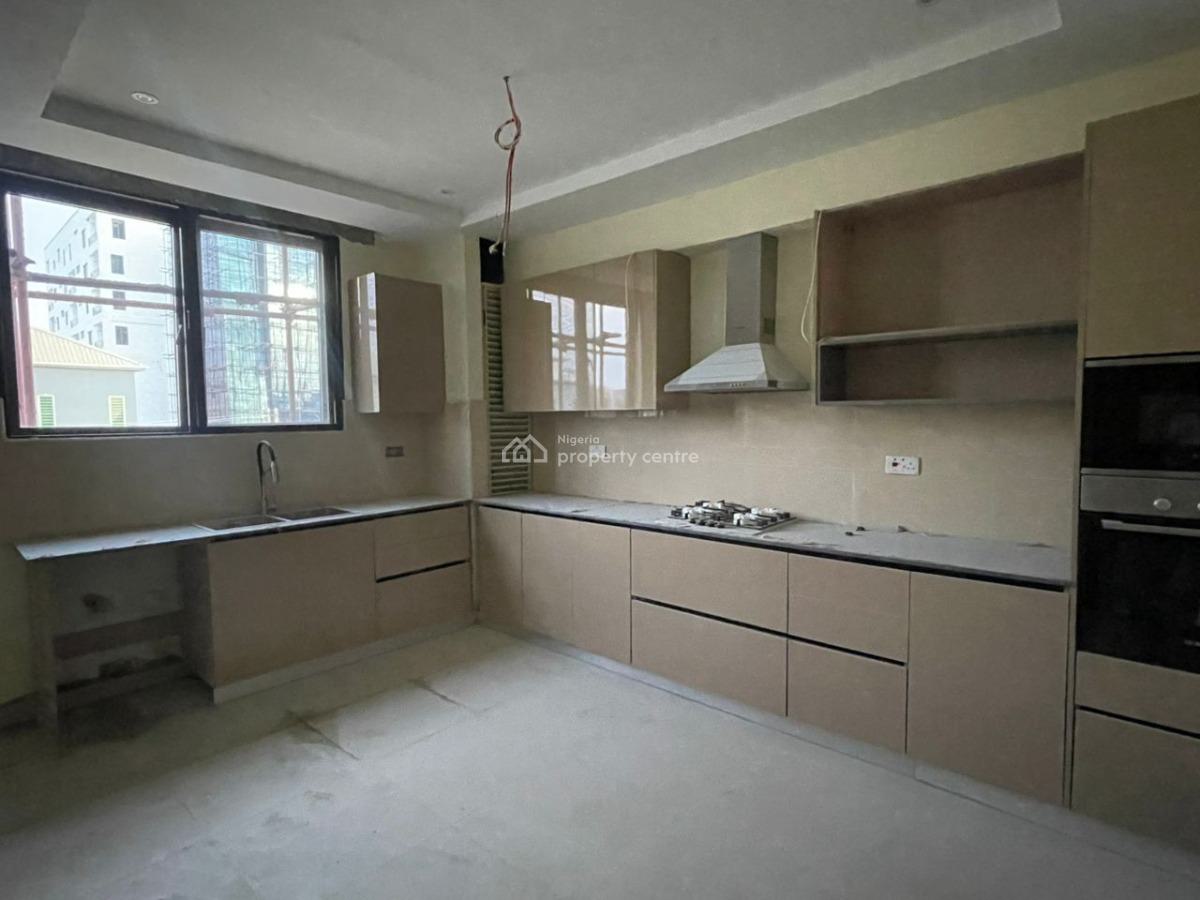 3 Bedroom Flat with a Bq, Off Admiralty Road, Lekki Phase 1, Lekki, Lagos, Flat / Apartment for Sale