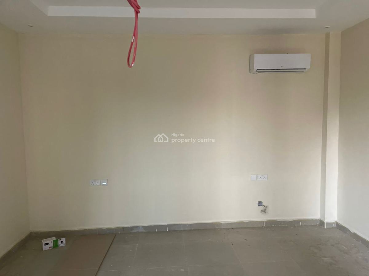 3 Bedroom Flat with a Bq, Off Admiralty Road, Lekki Phase 1, Lekki, Lagos, Flat / Apartment for Sale