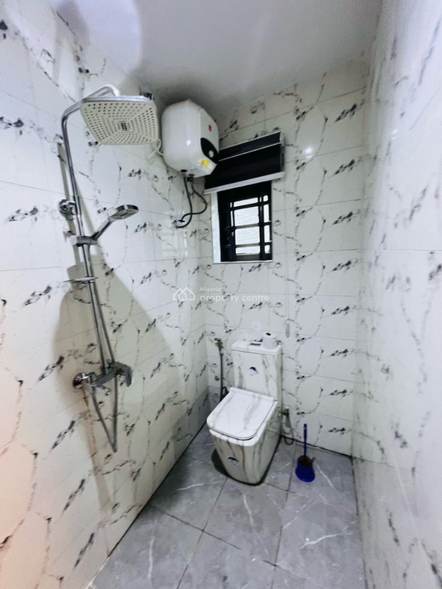 Tastefully Furnished 2 Bedroom Apartment, Yaba, Yaba, Lagos, Flat / Apartment Short Let