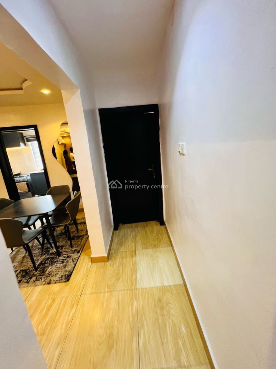 Tastefully Furnished 2 Bedroom Apartment, Yaba, Yaba, Lagos, Flat / Apartment Short Let