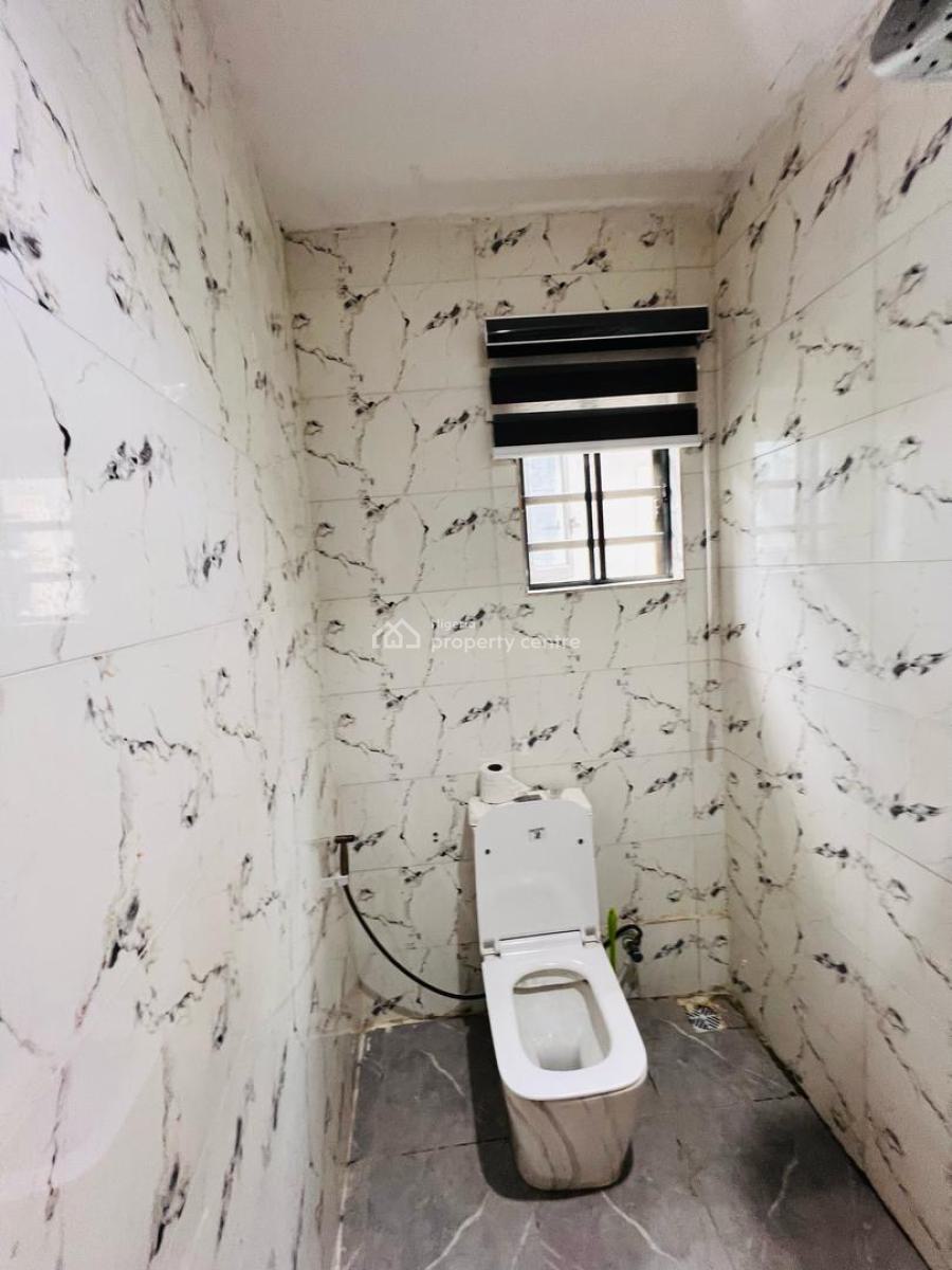 Tastefully Furnished 2 Bedroom Apartment, Yaba, Yaba, Lagos, Flat / Apartment Short Let