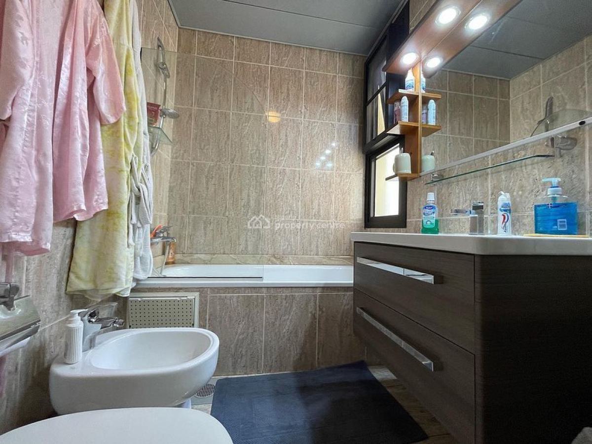 Waterfront 4bedroom on The 1st Floor, Banana Island Estate, Banana Island, Ikoyi, Lagos, House for Sale