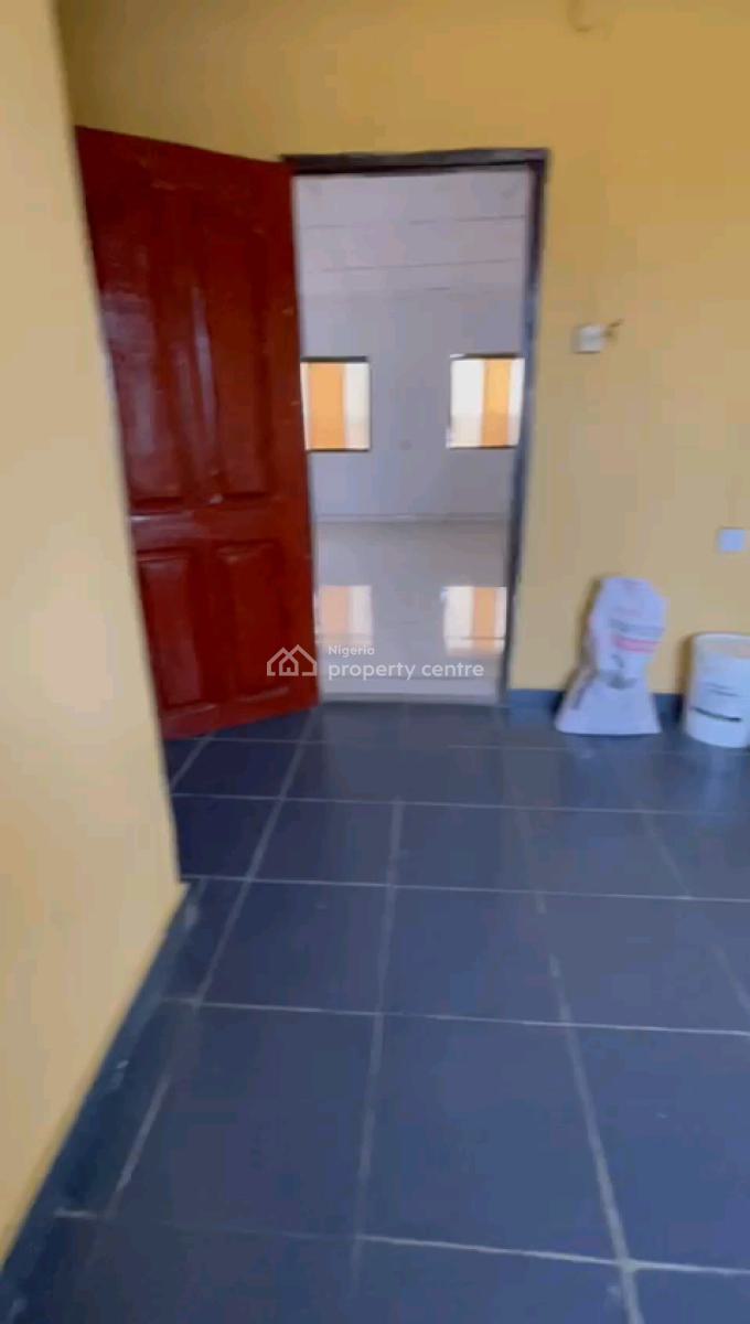 Standard and Spacious 3 Bedroom Flat, Soluyi, Gbagada, Lagos, Flat / Apartment for Rent