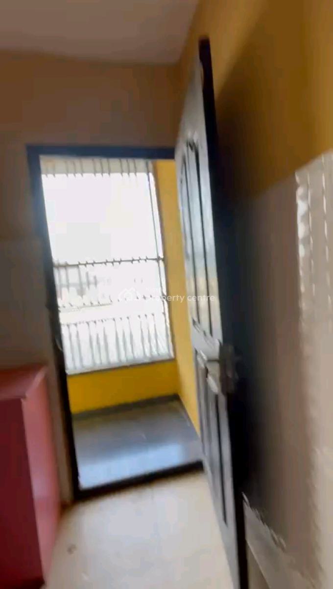 Standard and Spacious 3 Bedroom Flat, Soluyi, Gbagada, Lagos, Flat / Apartment for Rent