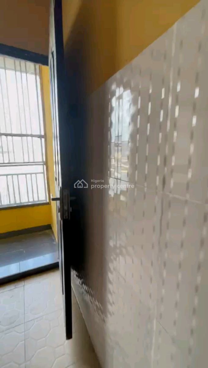 Standard and Spacious 3 Bedroom Flat, Soluyi, Gbagada, Lagos, Flat / Apartment for Rent