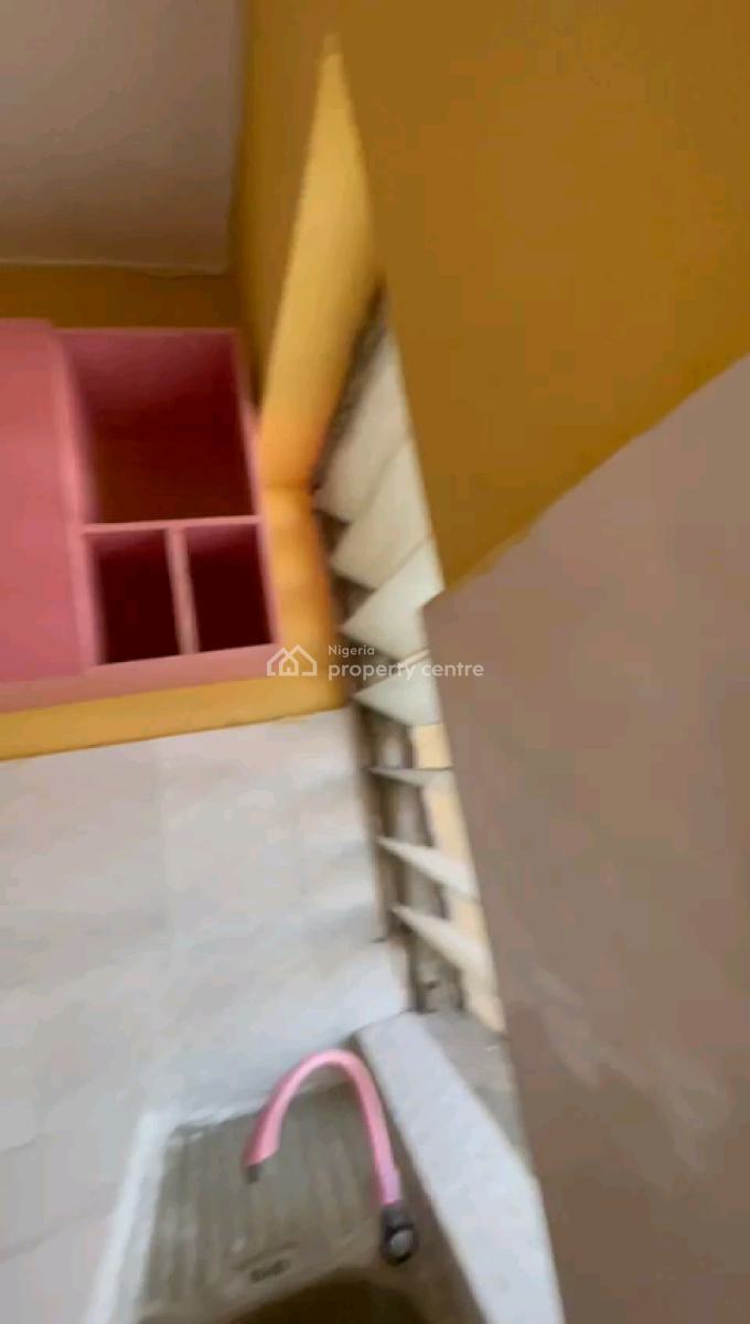 Standard and Spacious 3 Bedroom Flat, Soluyi, Gbagada, Lagos, Flat / Apartment for Rent