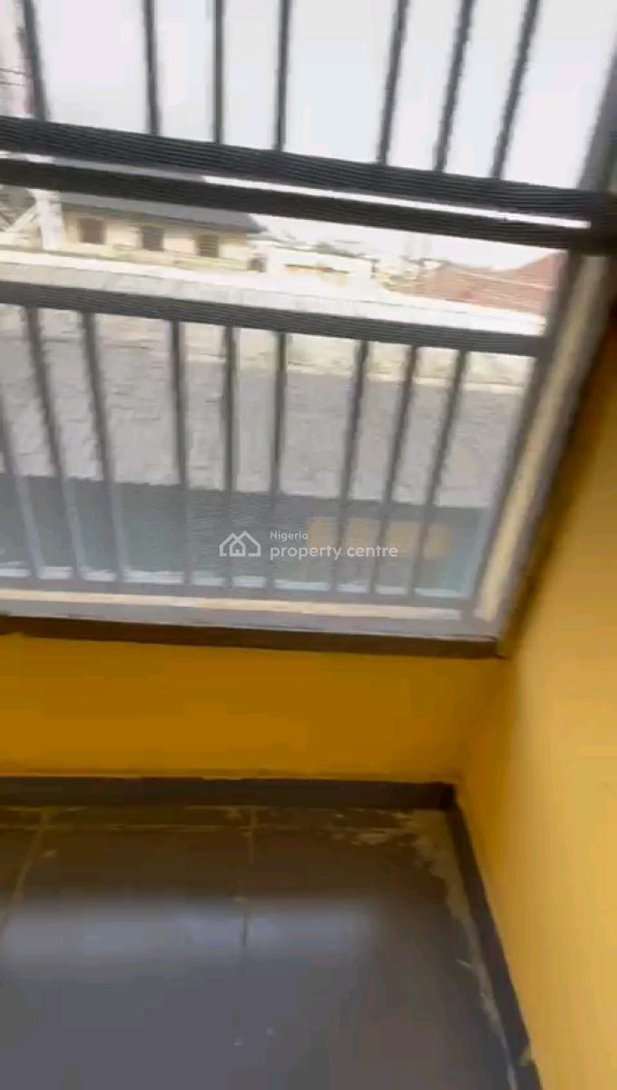 Standard and Spacious 3 Bedroom Flat, Soluyi, Gbagada, Lagos, Flat / Apartment for Rent