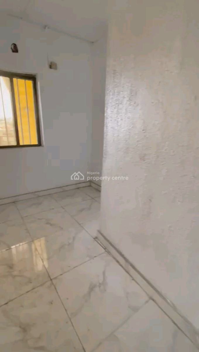 Standard and Spacious 3 Bedroom Flat, Soluyi, Gbagada, Lagos, Flat / Apartment for Rent