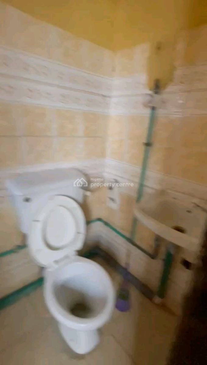 Standard and Spacious 3 Bedroom Flat, Soluyi, Gbagada, Lagos, Flat / Apartment for Rent