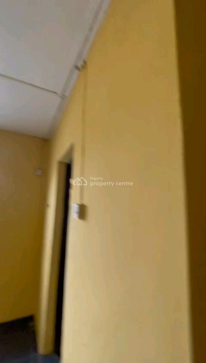 Standard and Spacious 3 Bedroom Flat, Soluyi, Gbagada, Lagos, Flat / Apartment for Rent